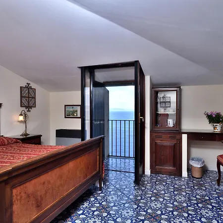 La Tonnarella Hotel 4*