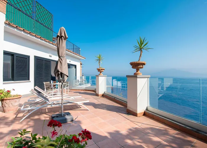 Hotel La Tonnarella 4*