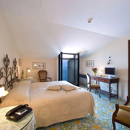 Hotel La Tonnarella