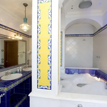 La Tonnarella Otel 4*