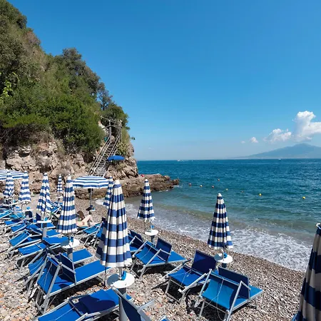 La Tonnarella Otel 4*