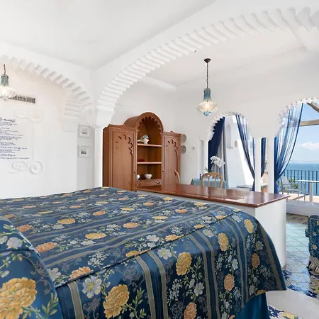 Hotel La Tonnarella